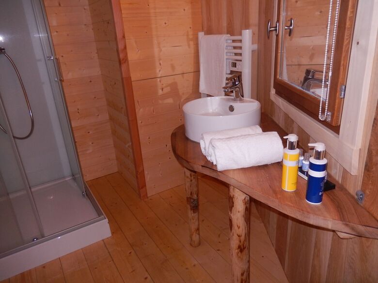 Lodge Village Flottant De Pressac
