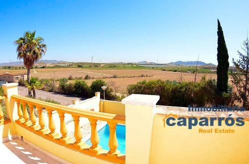 Chalet Con Piscina Privada En La Cabuzana Vera Playa
