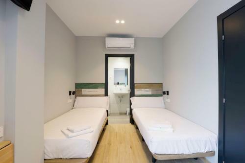 Hostal Hey Rooms