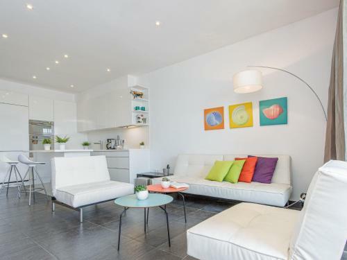 Holiday Home Stars