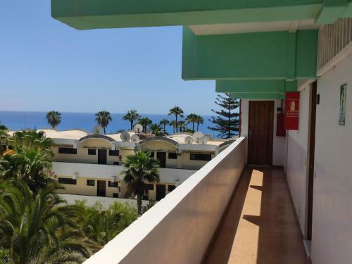 Two Bedroom Apartment At 200 Meters From The Beach