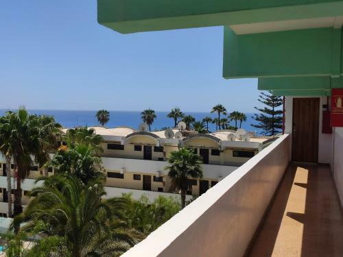 Two Bedroom Apartment At 200 Meters From The Beach