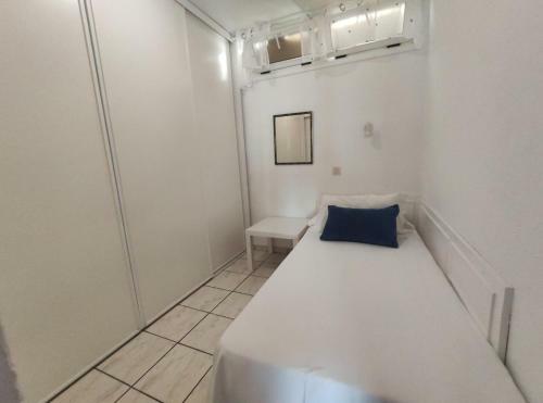 Two Bedroom Apartment At 200 Meters From The Beach