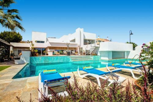 Villa La Cala Playa By Villa Plus