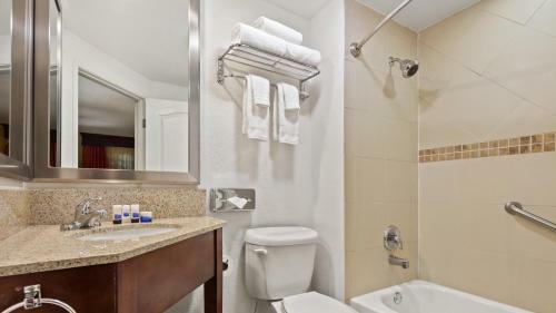 Best Western Plus Windsor Gardens Hotel & Suites/conference Center