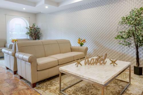 Best Western Plus Windsor Gardens Hotel & Suites/conference Center