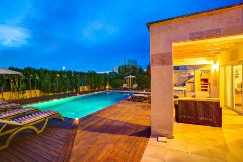 Villa Serena Forcat By Villa Plus