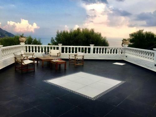 Apartamento Capovaticano - Unique Sea View - Villa Renaissance