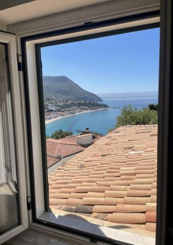 Apartamento Capovaticano - Unique Sea View - Villa Renaissance
