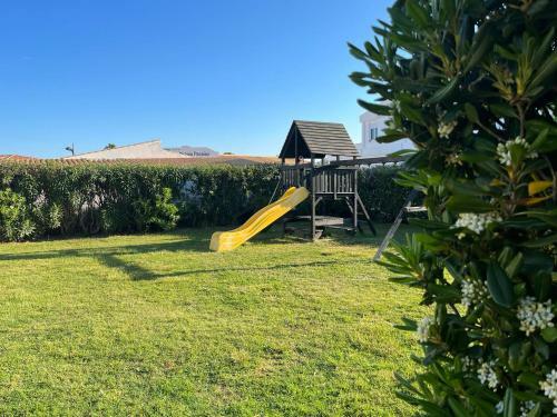 Cosy Apartment With Swimmingpool - 5 Min Walk From The Beach