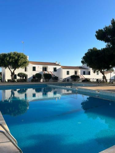 Cosy Apartment With Swimmingpool - 5 Min Walk From The Beach