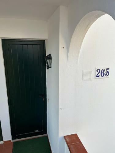 Cosy Apartment With Swimmingpool - 5 Min Walk From The Beach