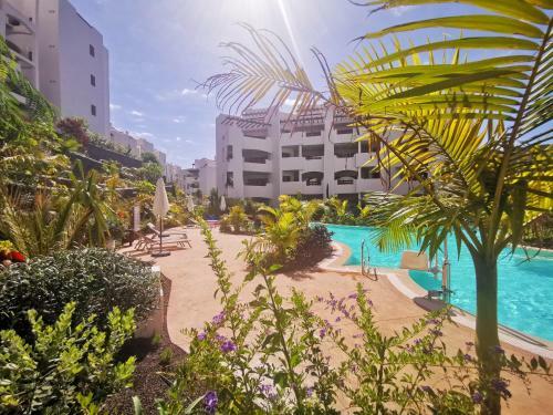 Brand New (2022) Apartment Surrounded By Tropical Gardens!