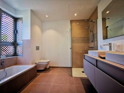 Brand New (2022) Apartment Surrounded By Tropical Gardens!