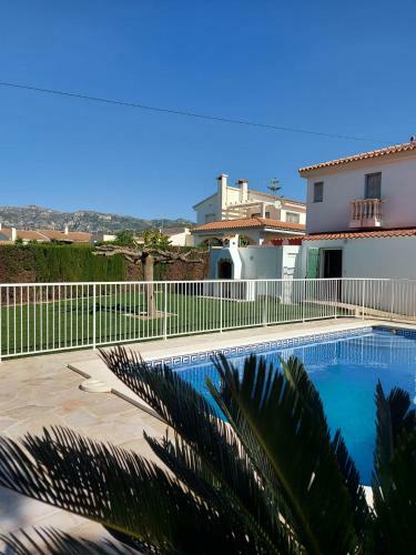 Homing Calafat 73