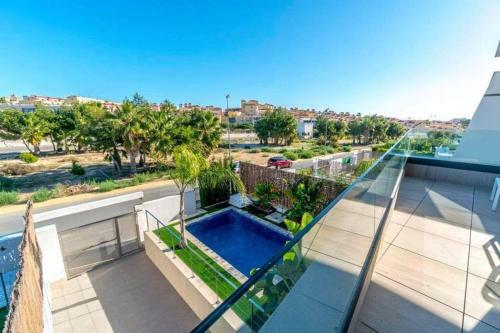 Stunning New Build 3 Bed Villa With Private Pool