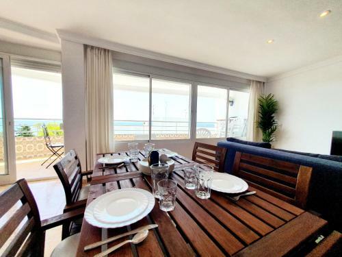 Apartamento Luna Beach Seafront