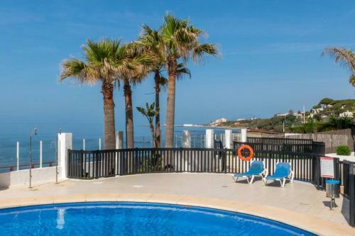Apartamento Beachfront 2br With Swimming Pool, Parking & AC