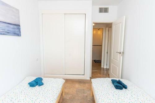 Apartamento Beachfront 2br With Swimming Pool, Parking & AC