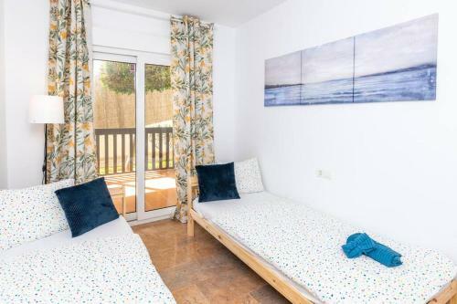 Apartamento Beachfront 2br With Swimming Pool, Parking & AC