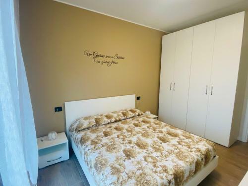 Mountains And Lake Como Apartments