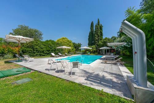 Villa Alberta's Liberty House With Pool