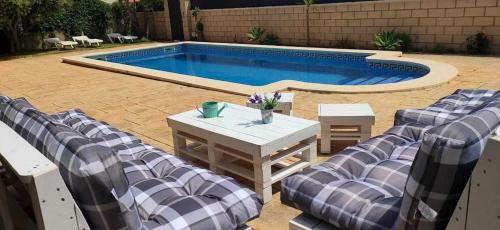 Casa �ntima Con Piscina Privada Cerca Del Mar
