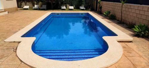Casa �ntima Con Piscina Privada Cerca Del Mar