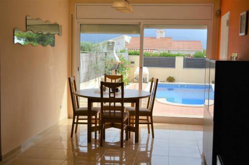 Casa Semi Nueva Con Piscina Privada