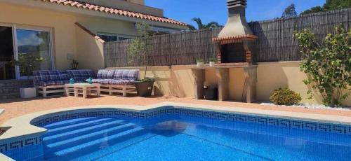 Casa Semi Nueva Con Piscina Privada
