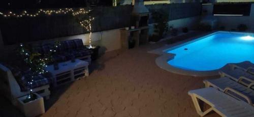 Casa Semi Nueva Con Piscina Privada