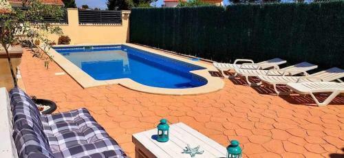 Casa Semi Nueva Con Piscina Privada