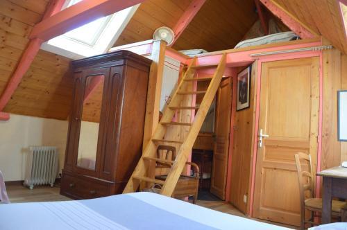 Hostal La Grange De Coat�lan