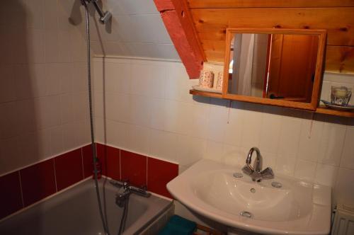 Hostal La Grange De Coat�lan