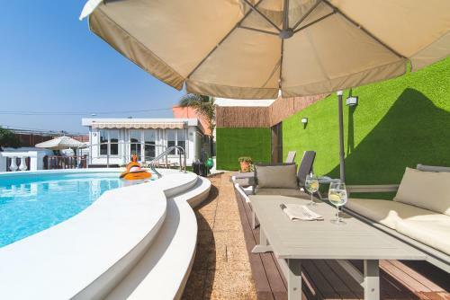 Villa Para�so En La Playa. Private Heated Pool