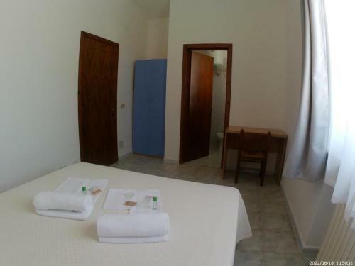 Terrae Eremis: Ristorante, Bar, B&B