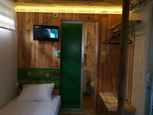 Hotel Holiday Box Club