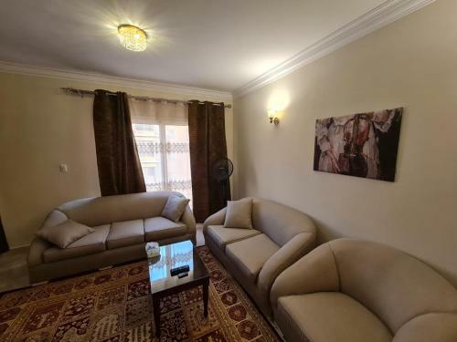 Apartamento Comfort Condo In A Private Compound New Cairo