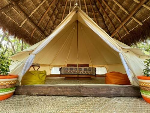 Bunga Lotus Glamping - Otoch Nacom