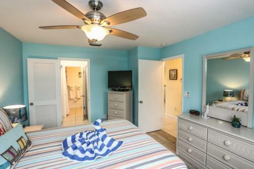 3561 Estero - 100 Mid Island