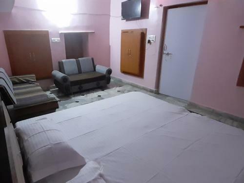 Laxmanji Entire House