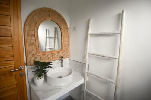 Bed & Breakfast Three Palms Medewi