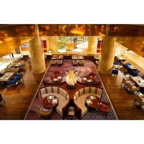 Hotel ?????