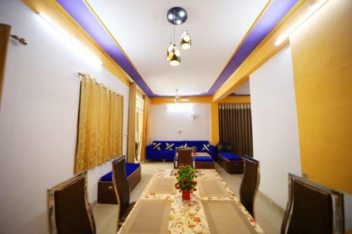 Boutique Indian Home Stay - Bed & Breakfast