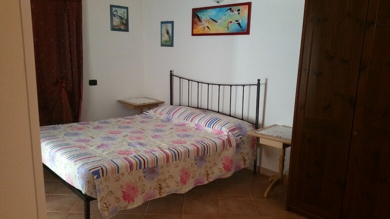 Artistika Golden Apartment