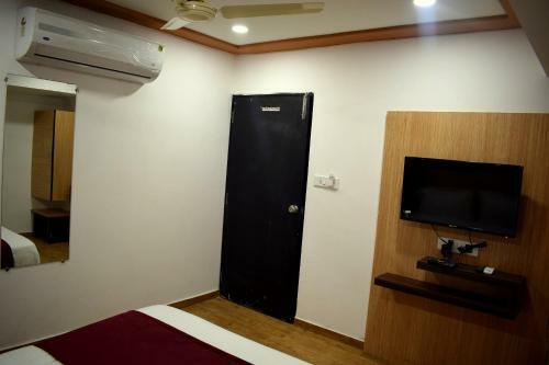 Hotel Palak Palace
