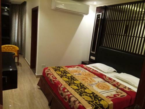 Hotel New Anand Palace