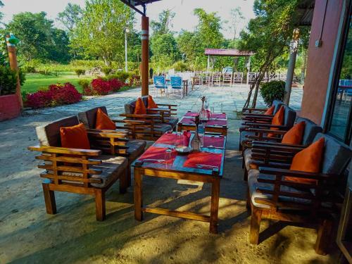 Hotel River Park International Resort