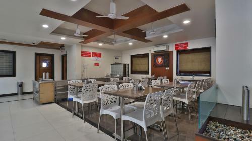 Hotel Rama Residency