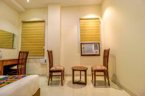 Fabhotel Prime Parisar